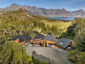 Serene Mountain Oasis Hideaway